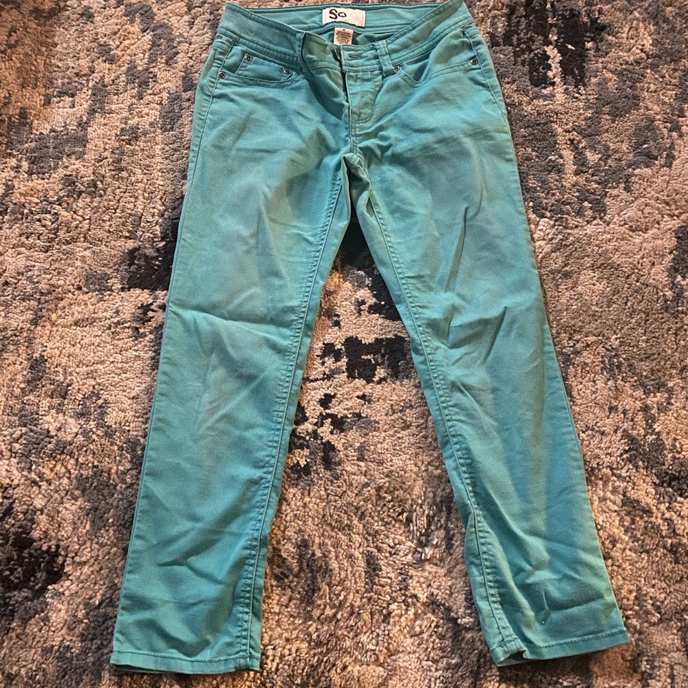 So - Zero capris